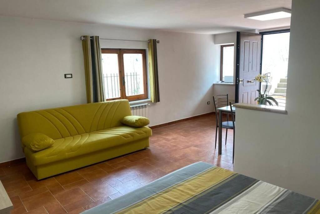Appartement Alloggio A Via Impero à Lenola Extérieur photo